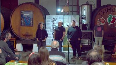 Maialen Lujanbio, Iker Zubledia eta Aratz Igartzabal librean.