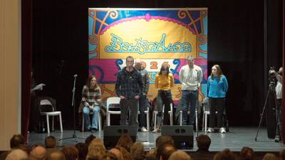 Pasaia eta Iruñeko bertsoak Hitzetik Hortzeran, Lazkao Txikiren tatuajeak elkarrizketagai direla