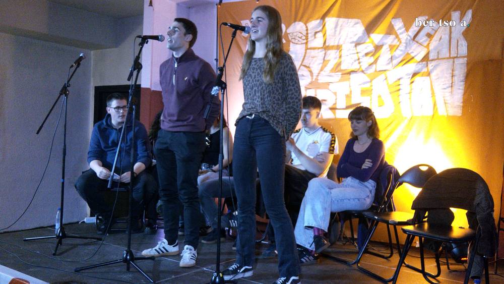 Agurra. Aitor Tatiegi eta Iradi Barrenetxea.