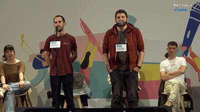 Buruz burukoa. Iparrragirre. Iñaki Viñaspre eta Unai Anda.