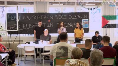 Jubilatu berri. Alaia Martin, Maialen Lujanbio eta Joanes Illarregi