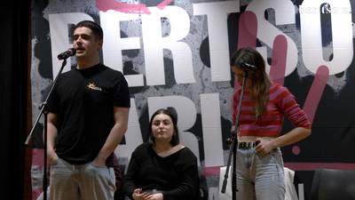 Gaia komodinarekin. Janire Arrizabalaga