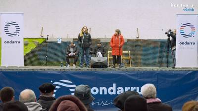 Bikote edadetua. Nerea Ibarzabal eta Jone Larrinaga