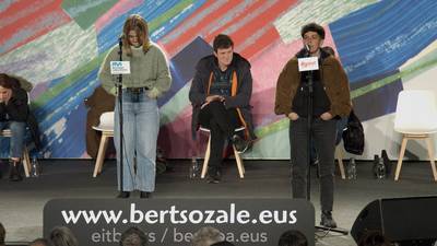 Zortziko txikia. Irantzu Idoate eta Miren Artetxe.