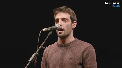 Hasierako agurra. Xabat Illarregi