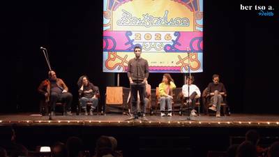 Ile-apaintzailea zara. Xabat Illarregi atzekoei