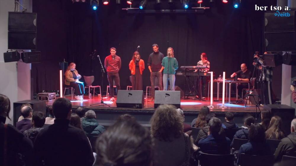 Hasierako agurrak. Denak.