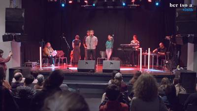 Juliok atzeko zein azokako produktu erosi. Denak.