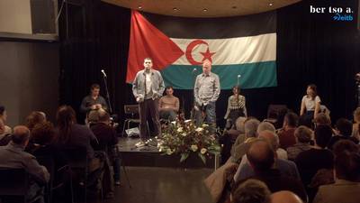 Nerabezaroan dauden bi anaia. Aitor Etxebarriazarraga eta Aitor Mendiluze.