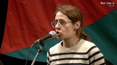 Puntua emanda. Maddalen Arzallus.